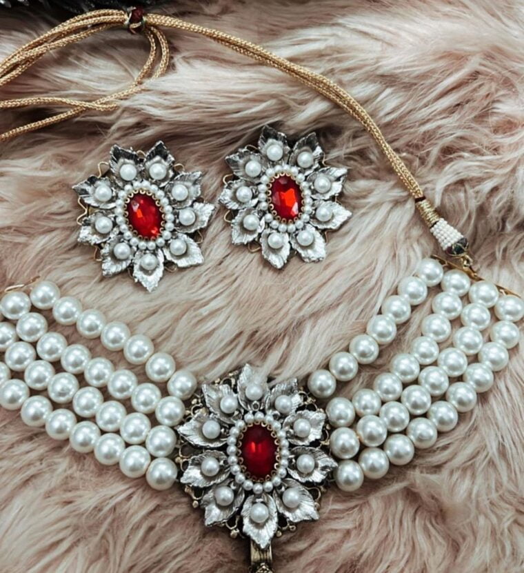 Sunflower Treasure choker - Image 8