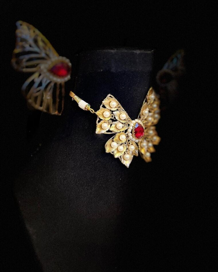 Butterflies Signature Choker Set - Image 12