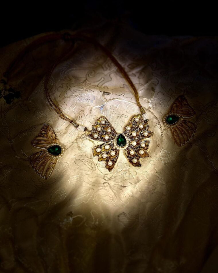 Butterflies Signature Choker Set - Image 10