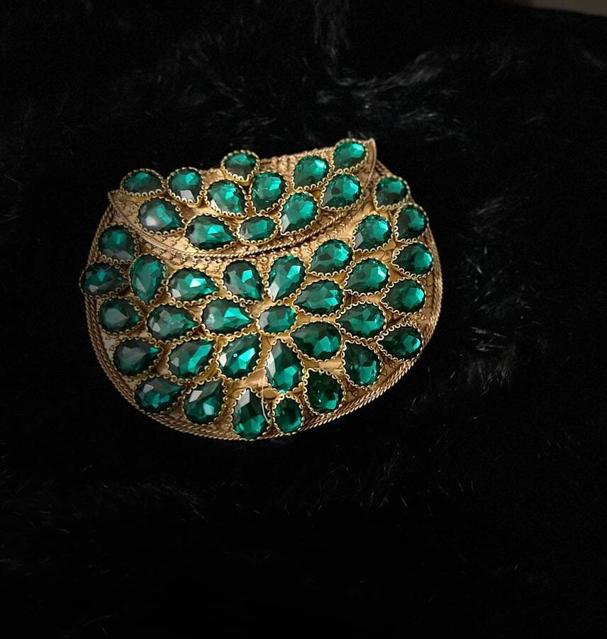 Mini Gems Clutches