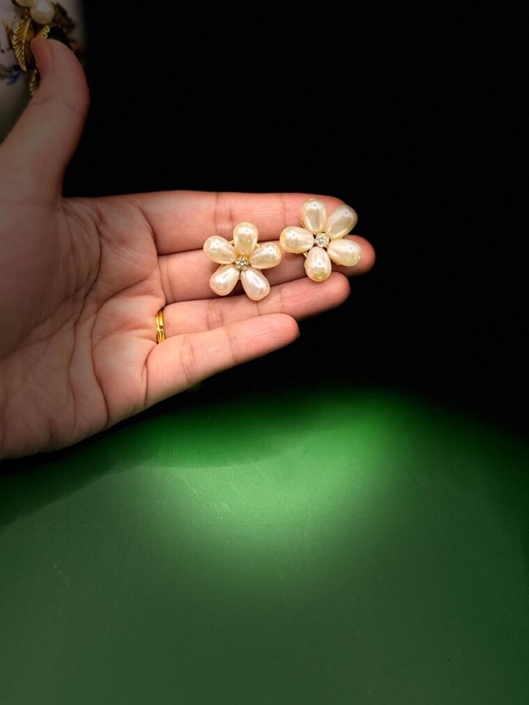 Gems Treasure Choker Set - Image 8