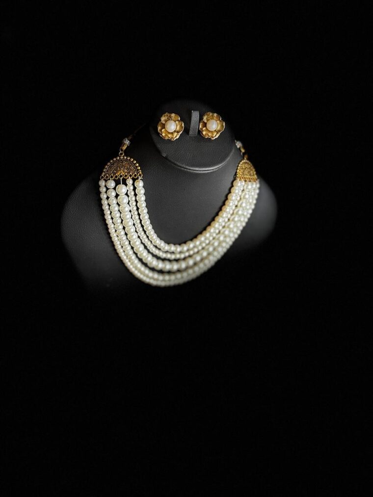 Signature 5-Layered Pearls Necklace - Image 14