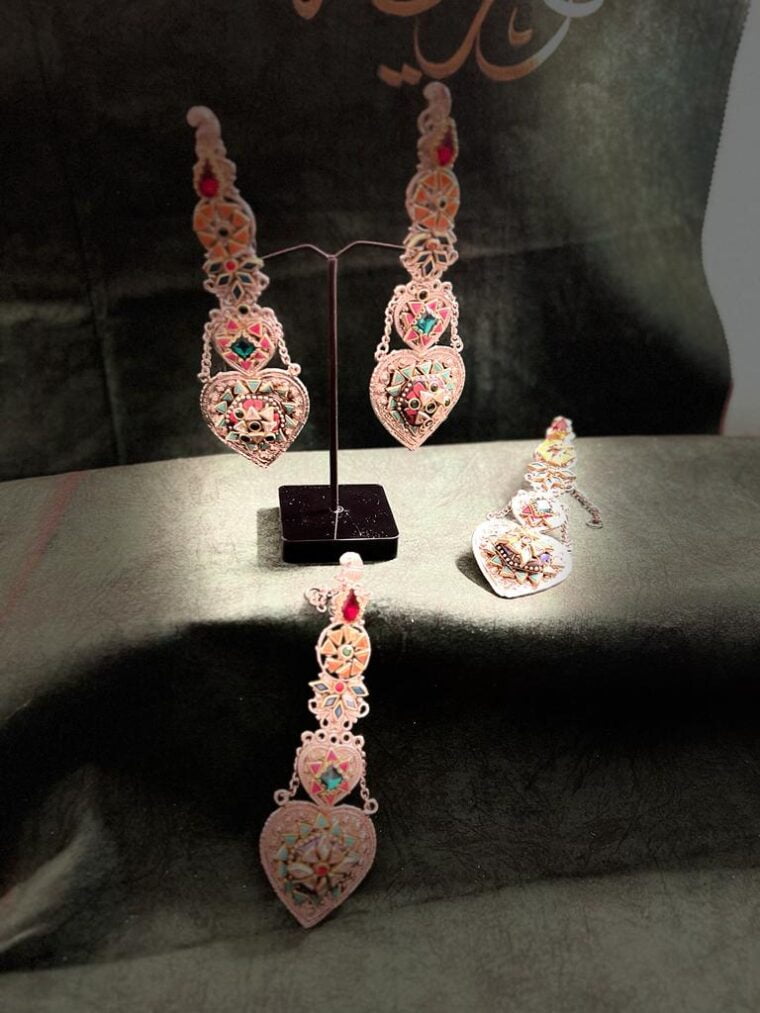 Kundan - Image 1