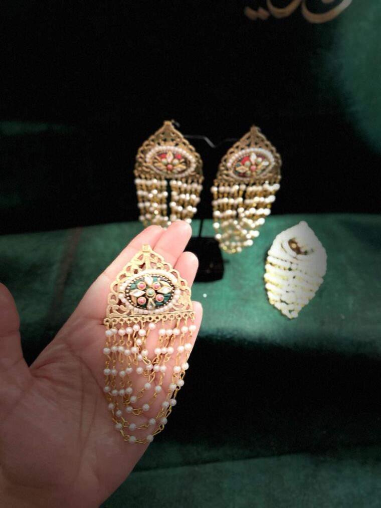 Meena Kumari Jhumkay - Image 3