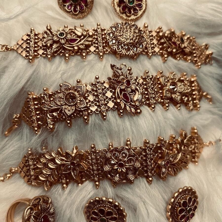 Rajwari Signature choker