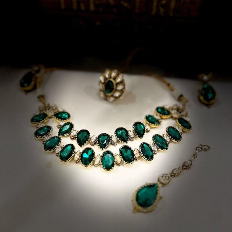 Devine Choker set - Image 9