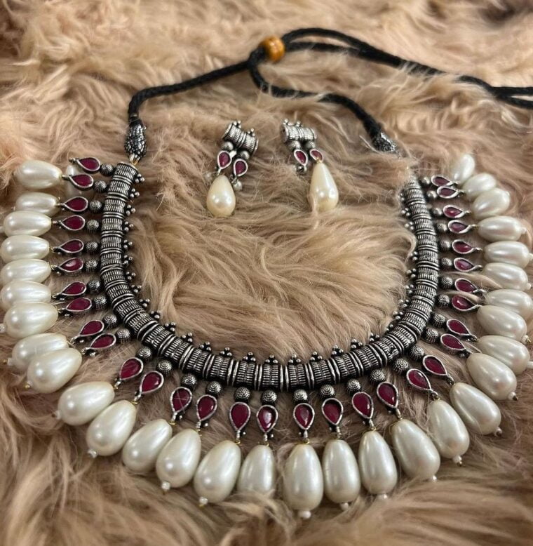 Hot Pink Themed Gorgeous Necklace - Image 2