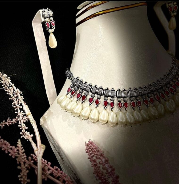 Hot Pink Themed Gorgeous Necklace - Image 4