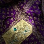 Golden Vintage treasure - Image 2