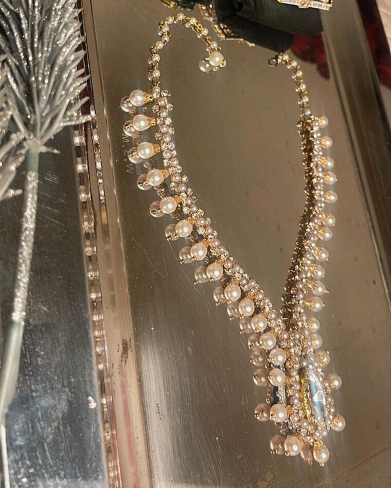 Pearl Necklace Treasure Set - Image 2