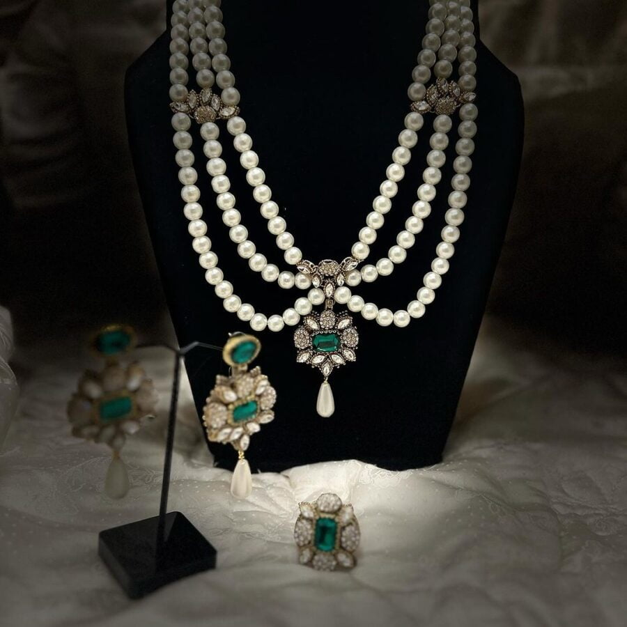 Signature Lux Emerald Set