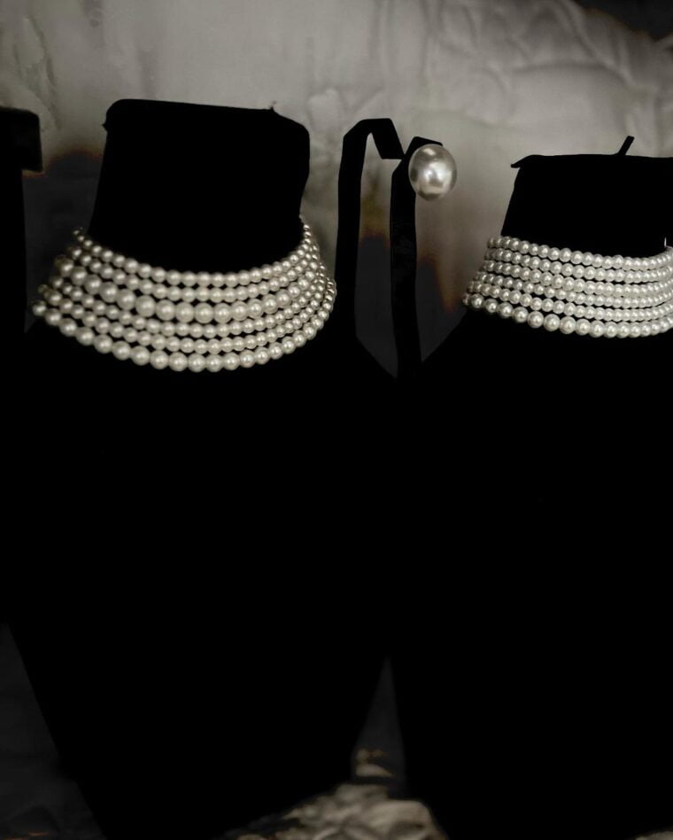 Signature Pearls Choker - Image 2
