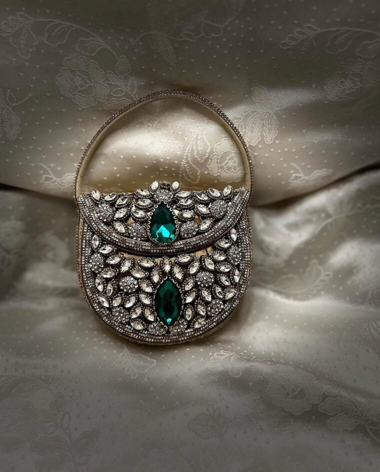 BRIDAL TREASURE - Image 7