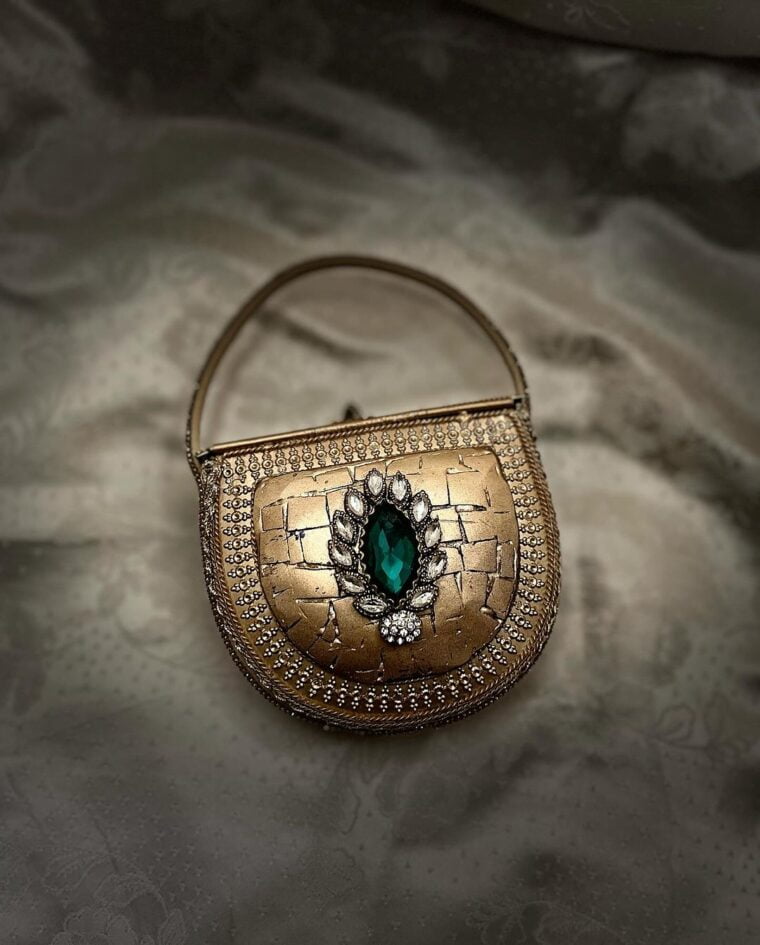 BRIDAL TREASURE - Image 5