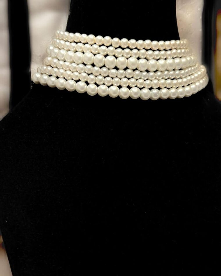 Signature Pearls Choker - Image 4