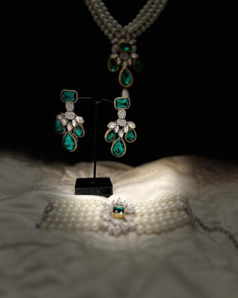 Signature Royal Emarald Set - Image 8