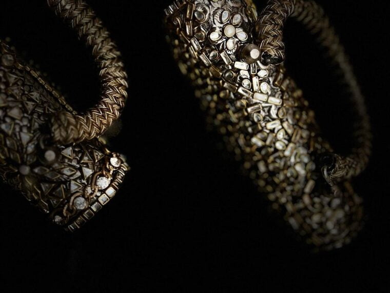Exquisitely Classic Treasure - Image 8