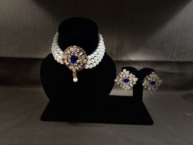 Pearls Choker Set - Image 11