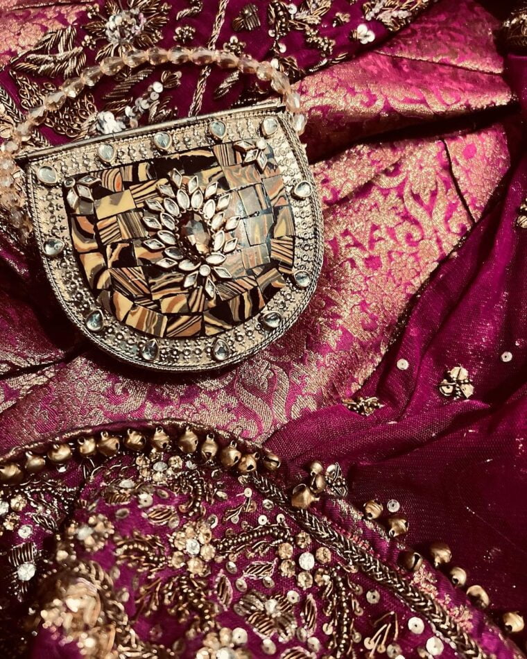 “Gold mini clutch treasure  “ - Image 2