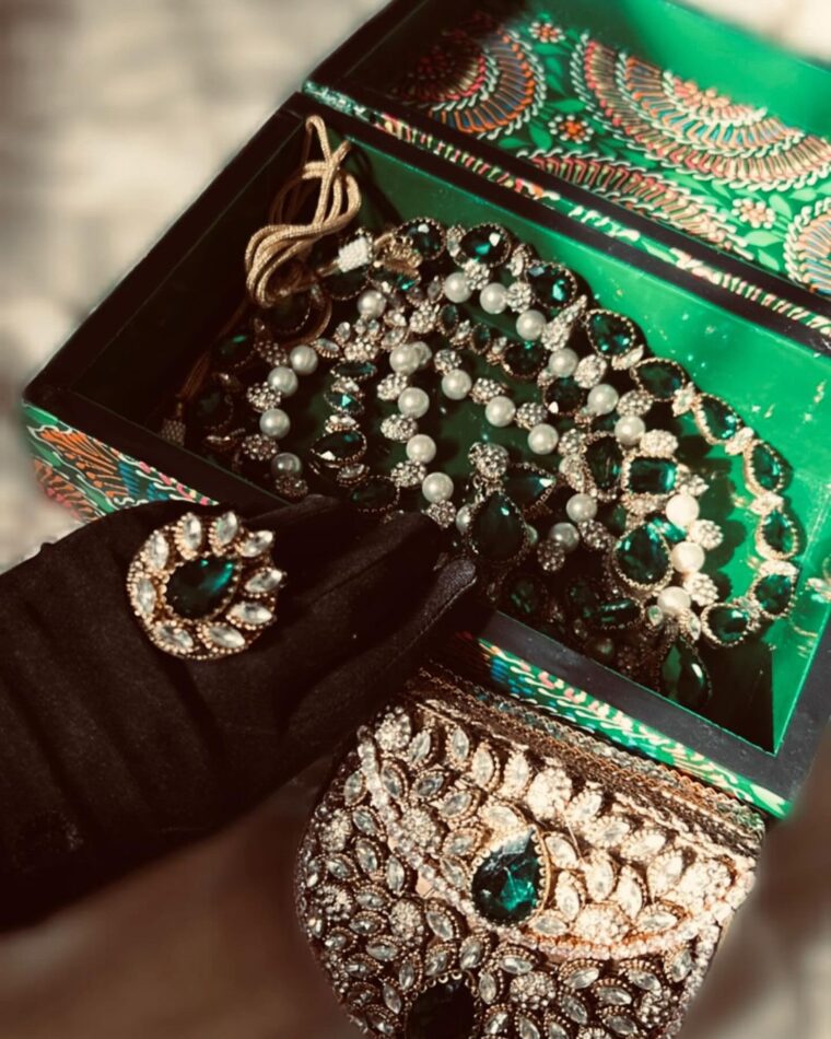 Drop Earrings treasure - Image 3