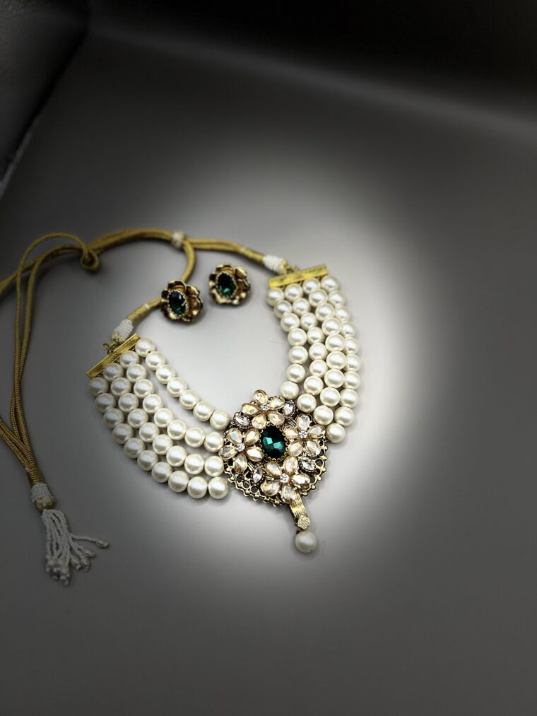 Pearls Choker Set - Image 8