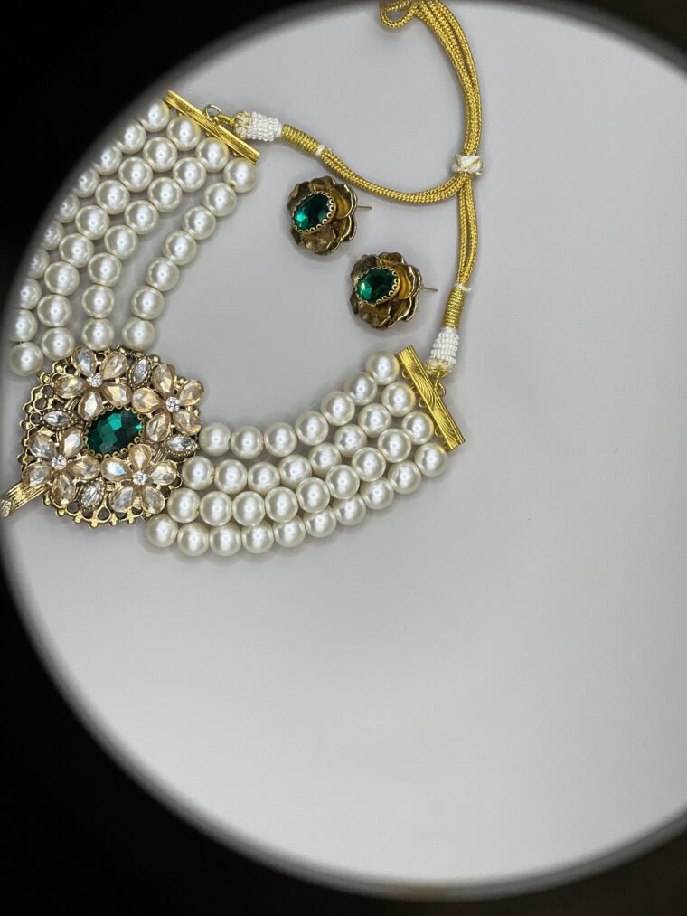 Pearls Choker Set - Image 10