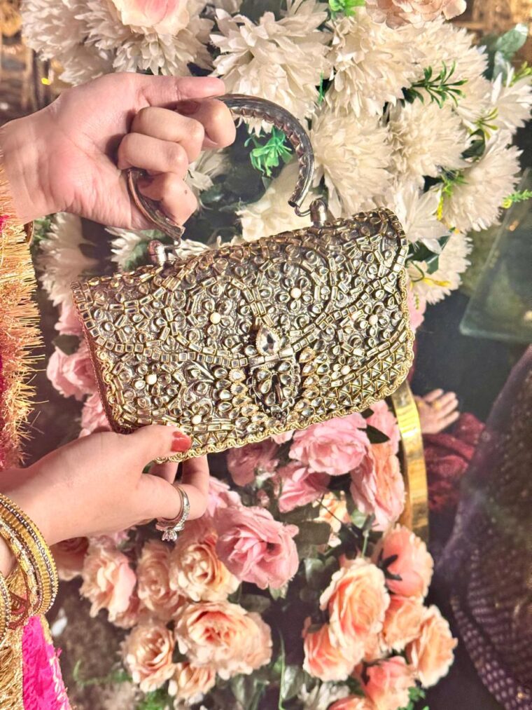 Exquisitely Classic Treasure - Image 2