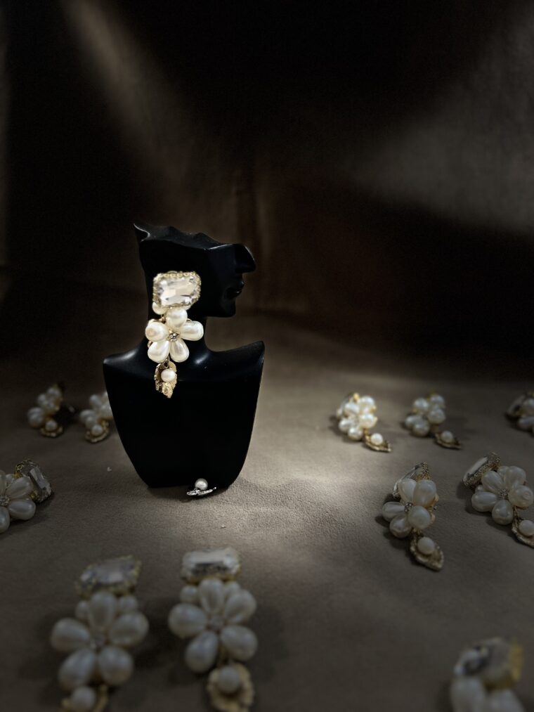 flower earrings - Image 1