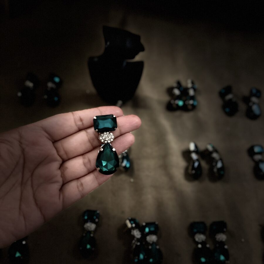 Emerald silver drop earring