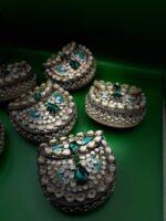Emarald mini stone clutch - Image 4