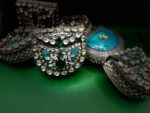 Emarald mini stone clutch - Image 5