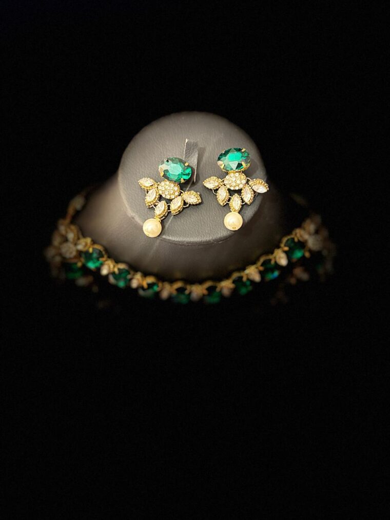 Gems drop necklace and earrings - Image 7