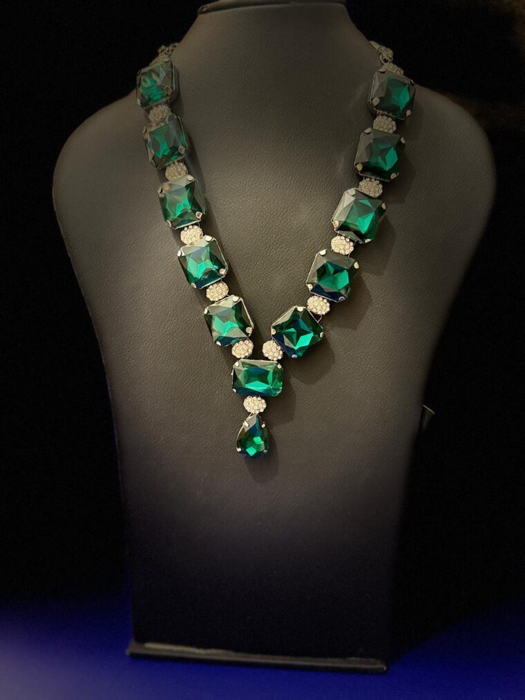Emerald & Silver Long Necklace Set - Image 2