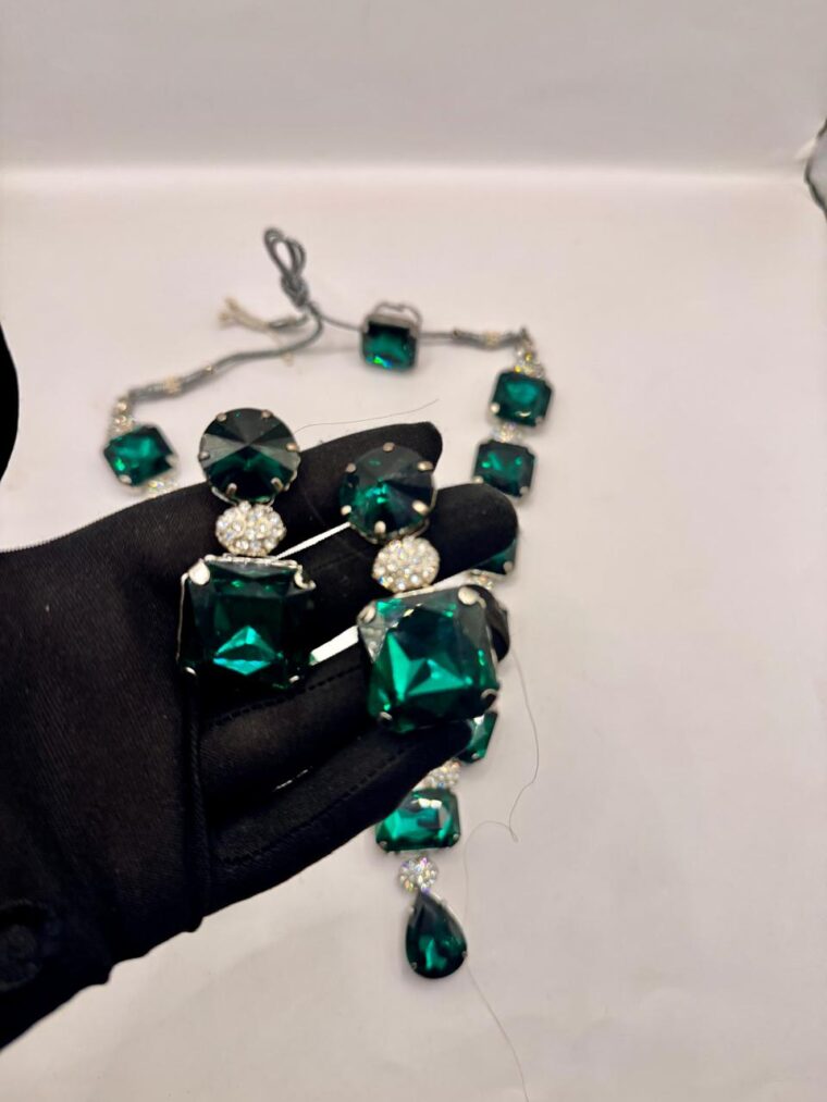Emerald & Silver Long Necklace Set - Image 6