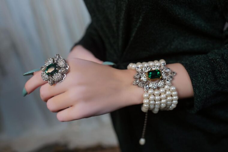 Royal drop necklace with earrings - Image 14