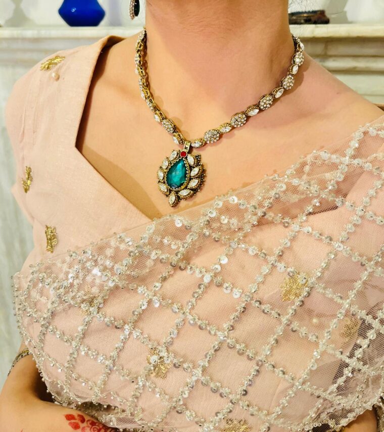 Royal drop necklace with earrings - Image 2