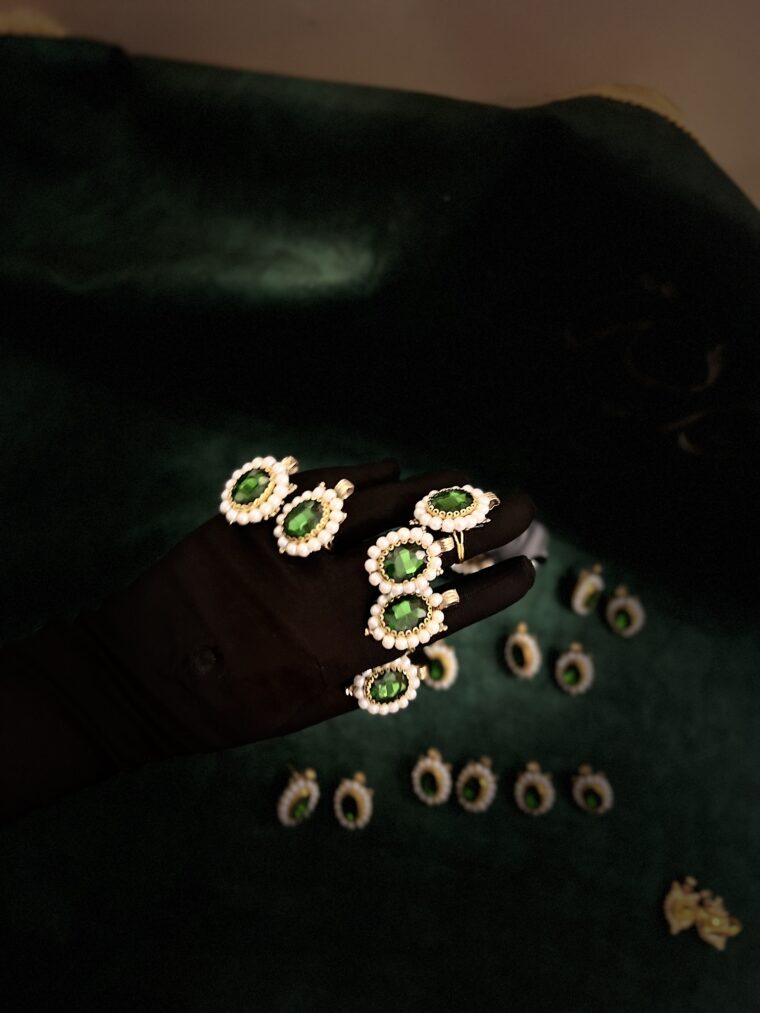 Pearls statement ring - Image 1