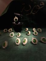 Green studs - Image 8