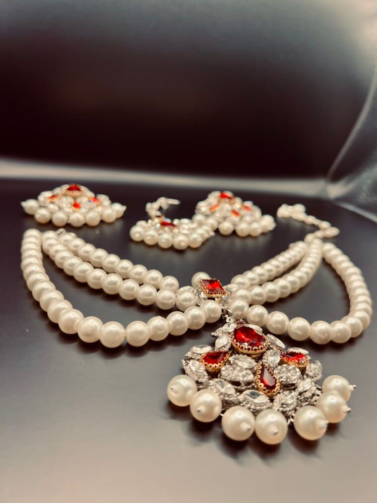 silver and deep red pearl necklace - Image 1