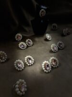 PINK PEARL STUDS - Image 2