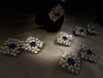 gold flower earrings - Image 3