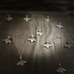 bees design necklace set - Image 3