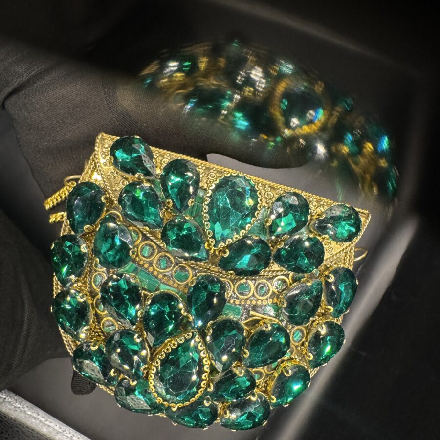 Mini gem treasure