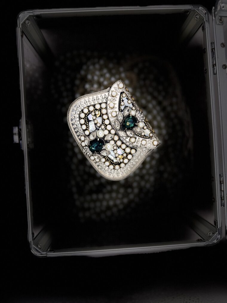 Silver Pearl Mini Clutch - Image 3