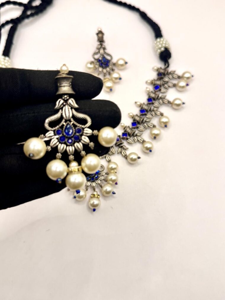 Vintage Treasure Necklace - Image 3