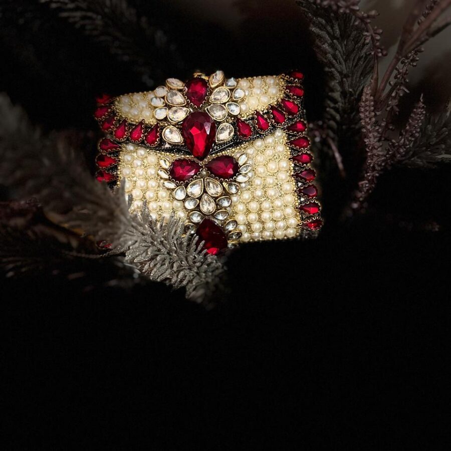 antique pearls gem clutches