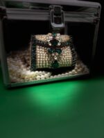 antique pearls gem clutches - Image 5