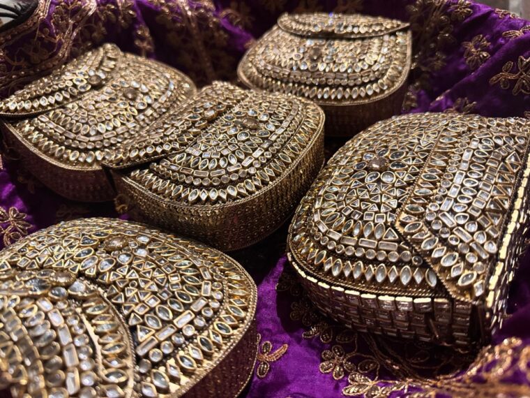 Gold Kundan clutch - Image 2