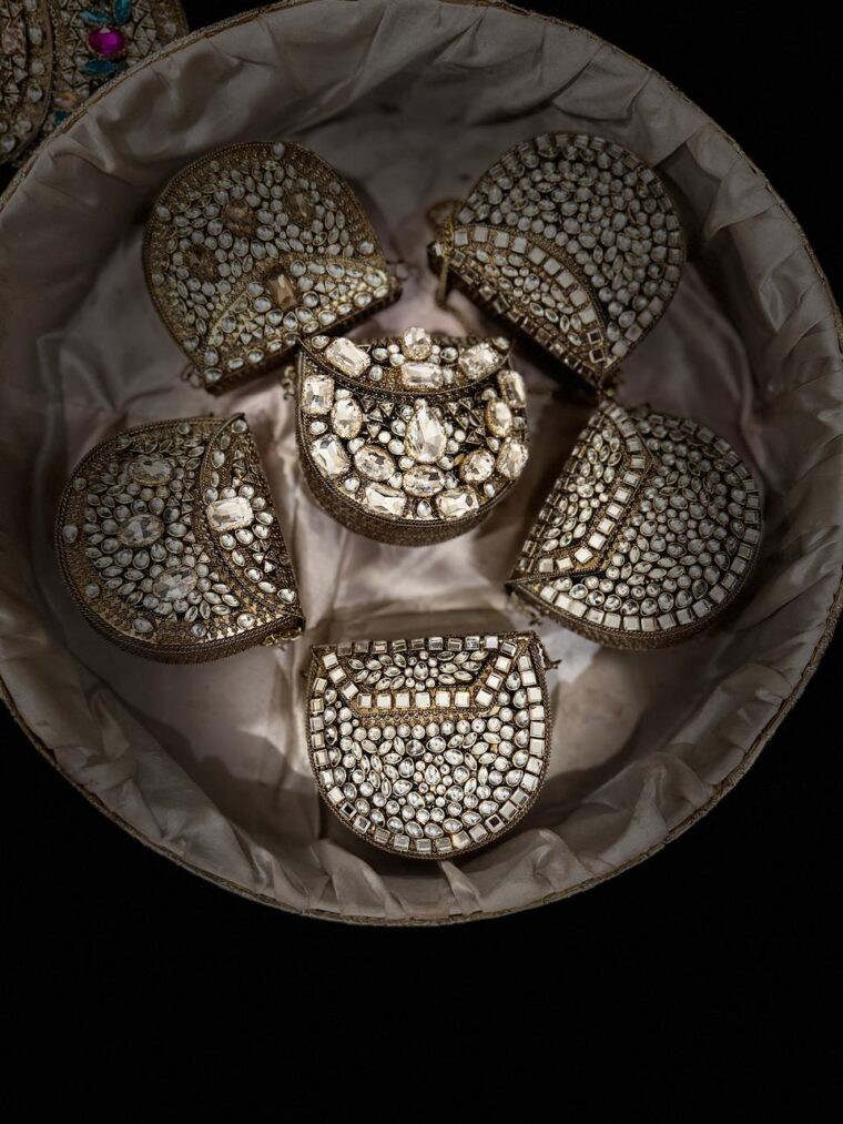 Kundan gold mini Clutch - Image 7