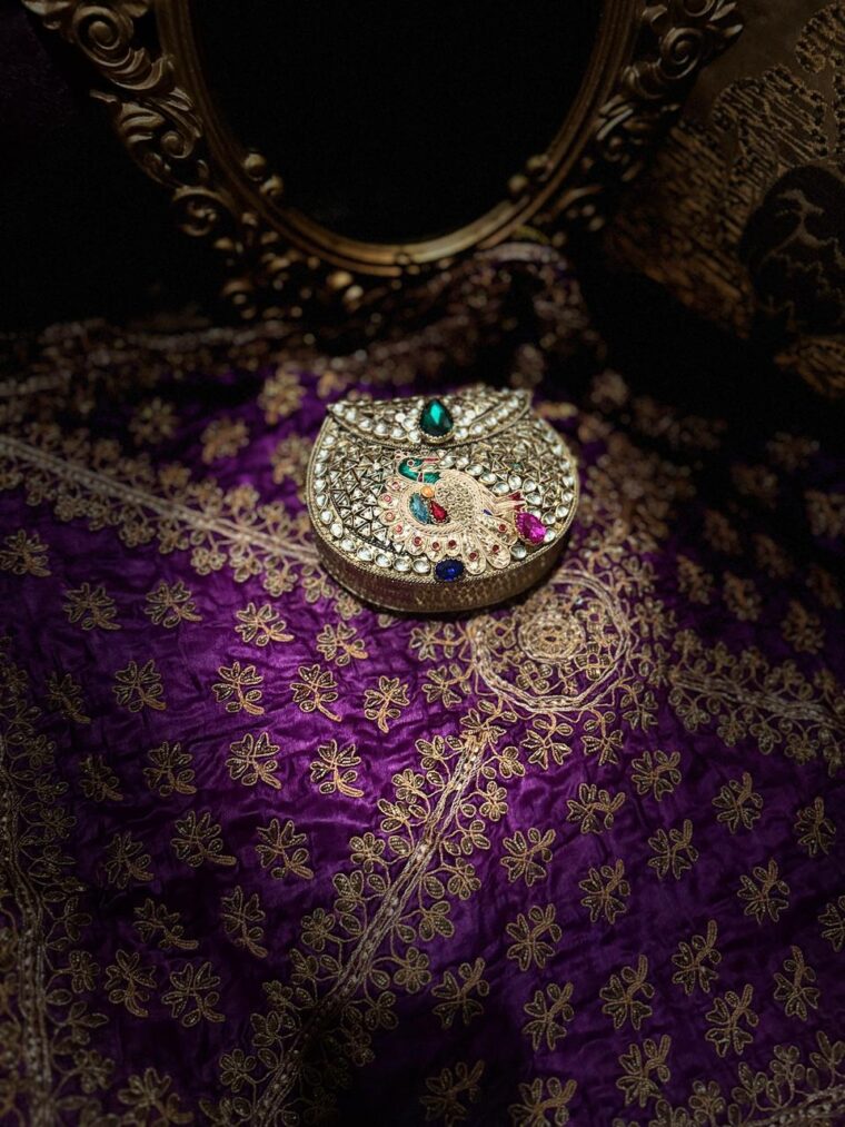 Peacock Multy Mini Clutch - Image 3